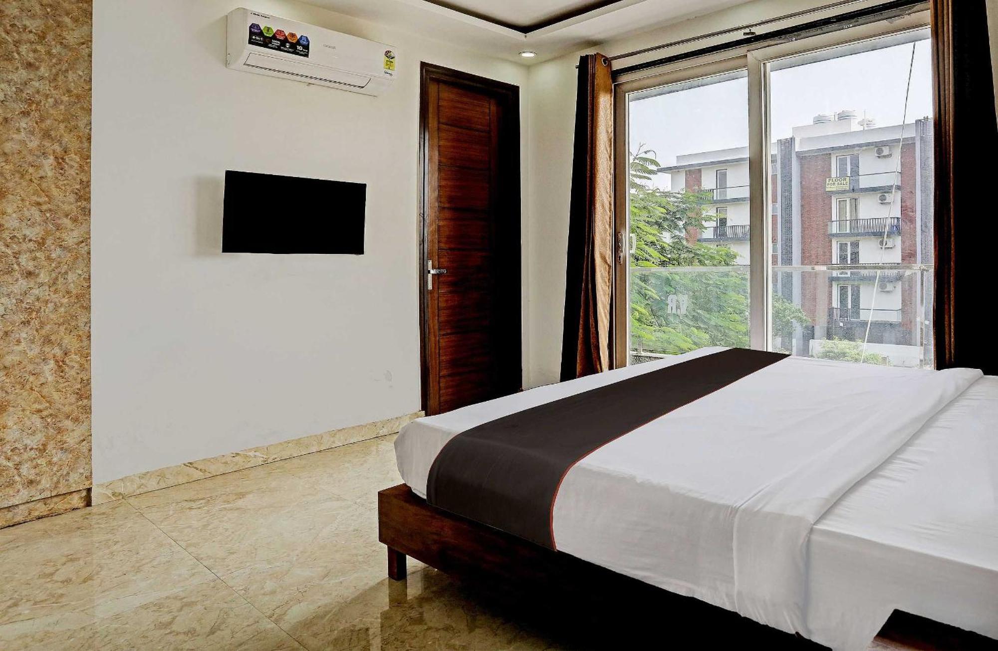 Hotel O Vikrant Residency Gurgaon Bagian luar foto