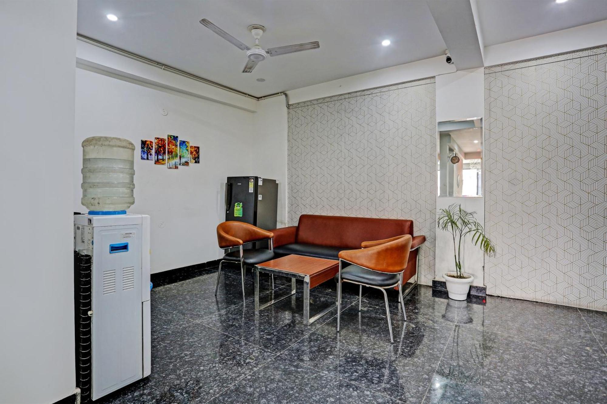 Hotel O Vikrant Residency Gurgaon Bagian luar foto